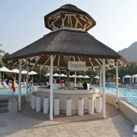 Tropicana Bar Fujairah Rotana Resort & Spa